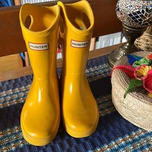 Hunter toddler yellow size UK 10/US 11